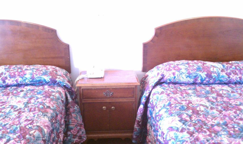 Valley Motel Pittsburgh Harmarville 객실 사진